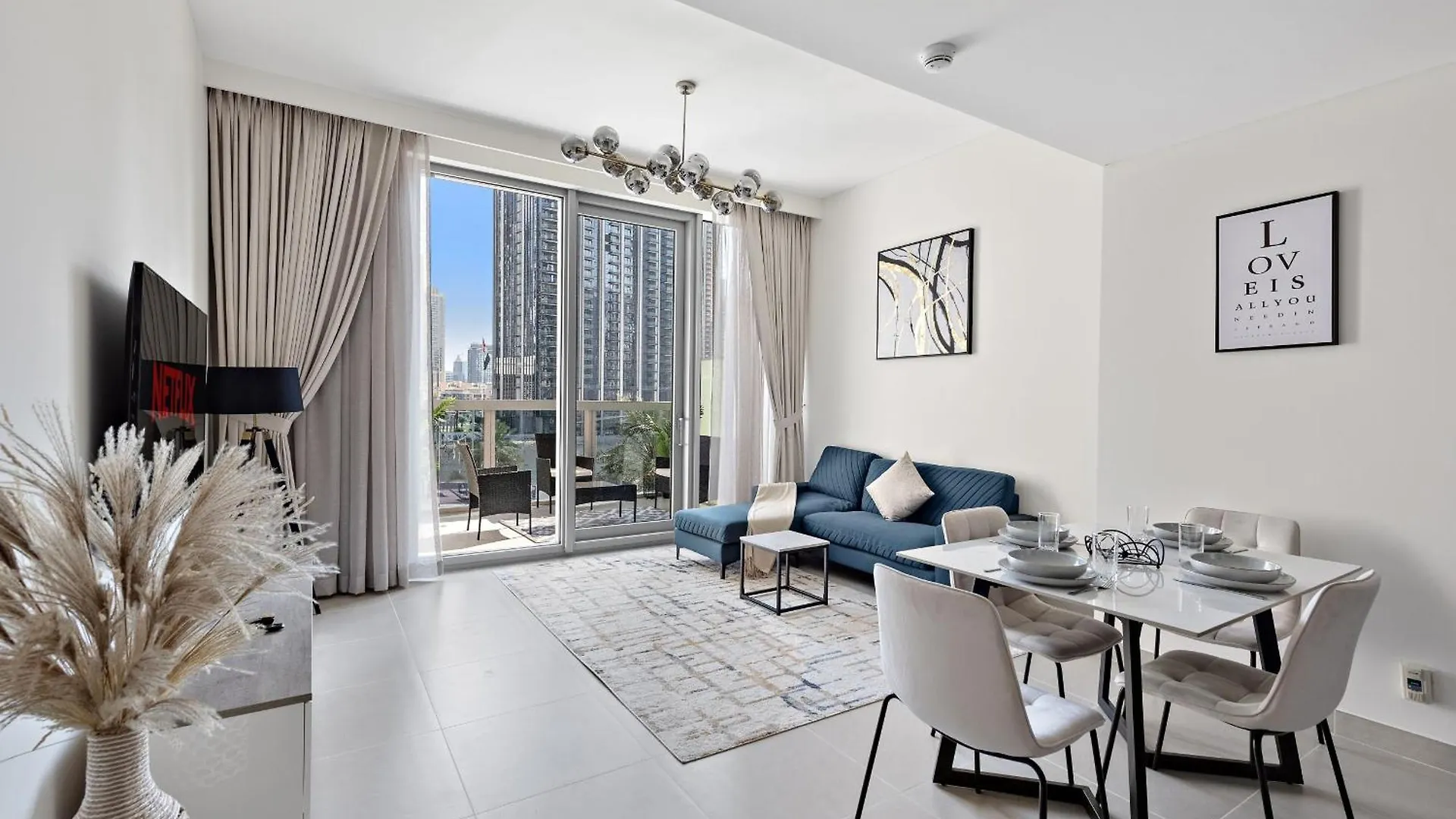 Vayk - Luxury 1 Bd In Downtown Apartment Dubai